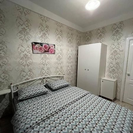 2К Квартира Велика Васильківська 118, Палац Україна Киев Экстерьер фото