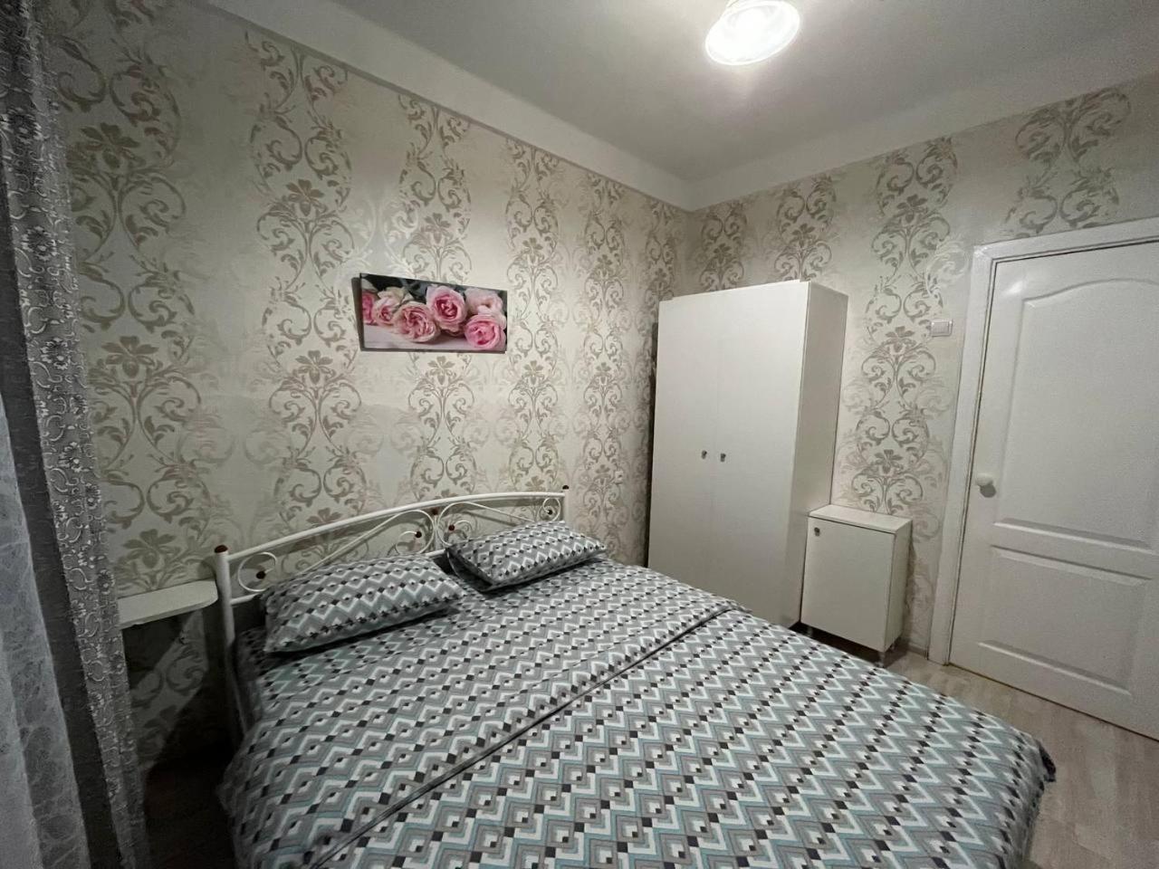 2К Квартира Велика Васильківська 118, Палац Україна Киев Экстерьер фото